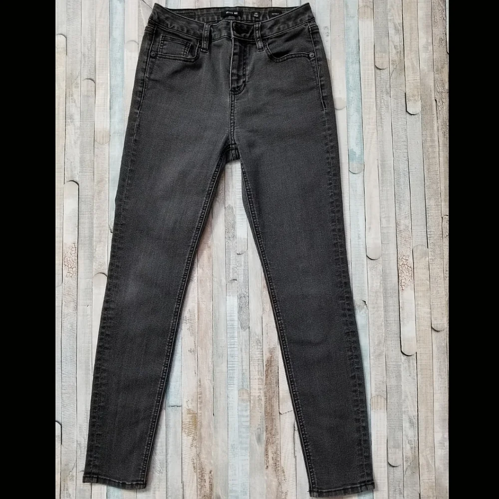 Miss Me Black Skinny Jeans